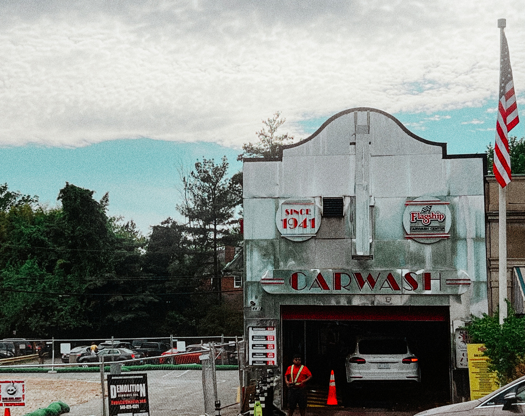 image from A Clean Fix for a Car Wash Traffic Mess